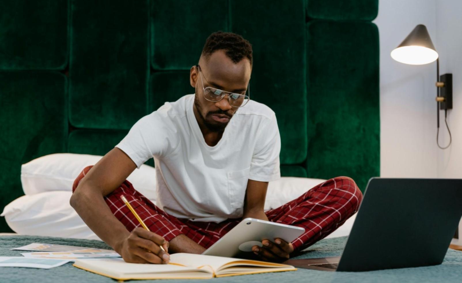 Screenshot eines mobilen Interface-Redesigns mit modernem Layout